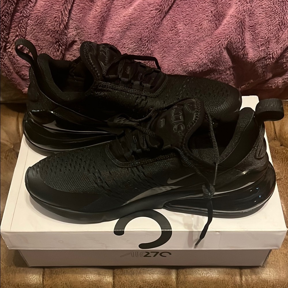 Nike Air Max 270 Triple Black Sneakers